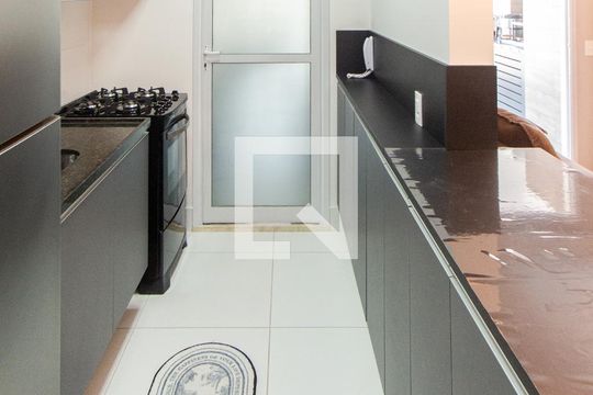 Cozinha de apartamento à venda com 3 quartos, 77m² em Vila Mazzei, São Paulo