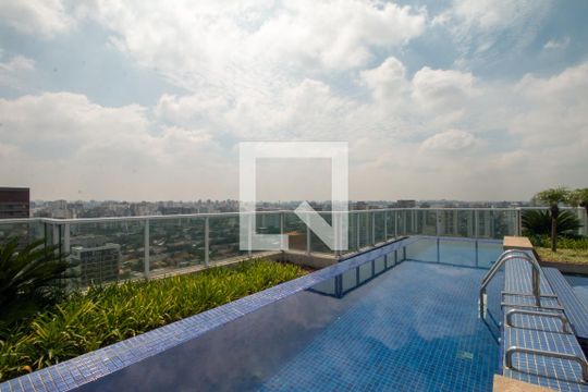 Piscina de apartamento à venda com 1 quarto, 42m² em Brooklin, São Paulo
