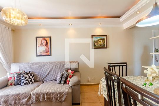 Sala de apartamento para alugar com 2 quartos, 62m² em Jaguará, São Paulo
