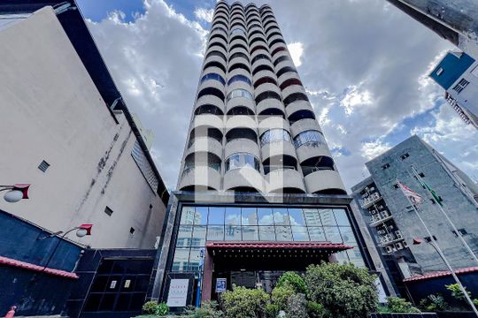 Fachada de apartamento para alugar com 1 quarto, 34m² em Liberdade, São Paulo