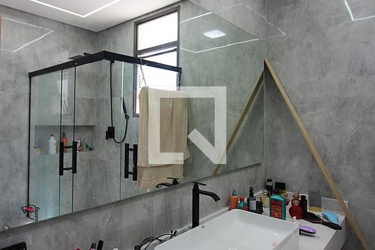 Quarto 1 - Suíte Banheiro de apartamento para alugar com 3 quartos, 280m² em Jardim do Mar, São Bernardo do Campo