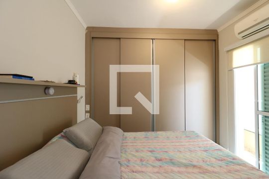 Suíte de apartamento à venda com 3 quartos, 150m² em Vila Eldizia, Santo André