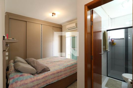 Suíte de apartamento à venda com 3 quartos, 150m² em Vila Eldizia, Santo André