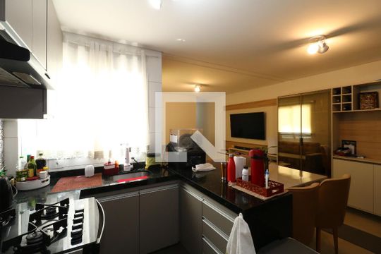 Cozinha de apartamento à venda com 3 quartos, 150m² em Vila Eldizia, Santo André