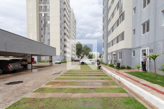 Garagem de apartamento para alugar com 2 quartos, 48m² em Serrano, Belo Horizonte