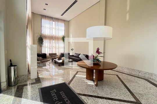 Hall de entrada de apartamento à venda com 2 quartos, 139m² em Jardim Previdencia, São Paulo