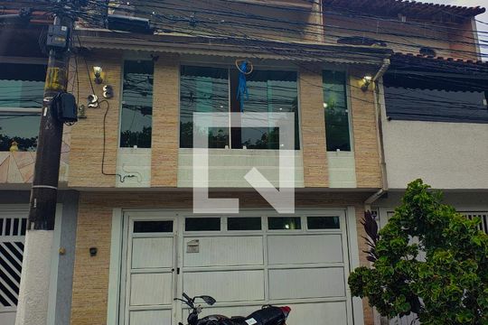 Fachada de casa à venda com 3 quartos, 120m² em Conj Res Morro Farol, Osasco