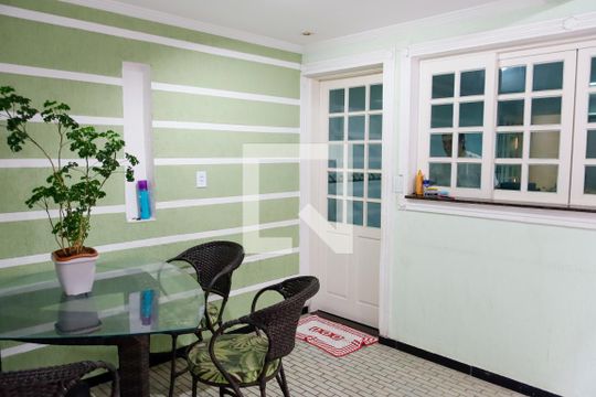 Área comum de casa à venda com 3 quartos, 120m² em Conj Res Morro Farol, Osasco