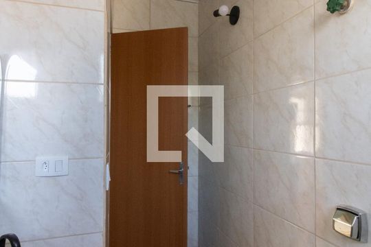 Banheiro de casa à venda com 2 quartos, 119m² em Vila Itapegica, Guarulhos
