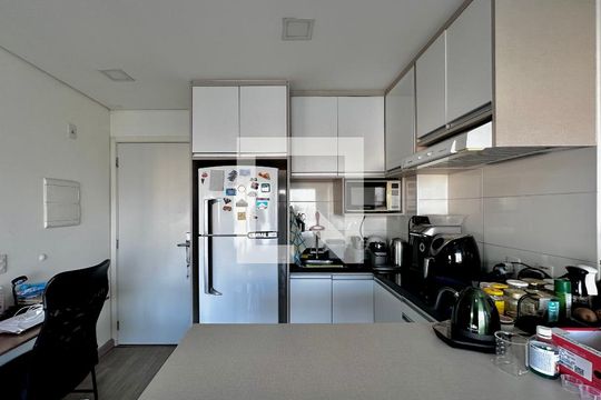 Cozinha de kitnet/studio para alugar com 1 quarto, 38m² em Santo Amaro, São Paulo