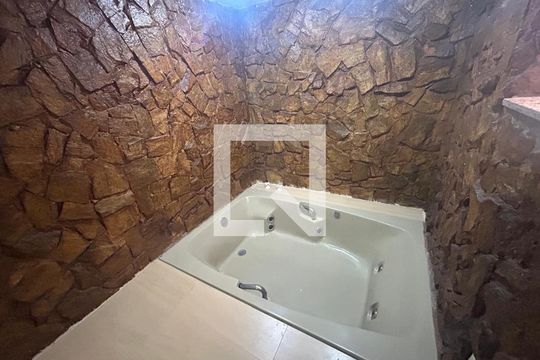 Banheiro 1 de casa de condomínio à venda com 5 quartos, 242m² em Engenho Novo, Rio de Janeiro