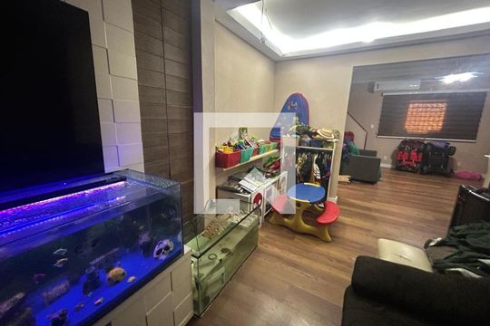 Sala de casa de condomínio à venda com 5 quartos, 242m² em Engenho Novo, Rio de Janeiro