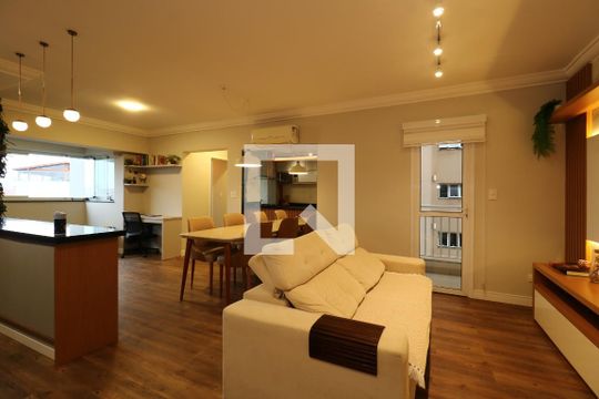 Apartamento à venda com 2 quartos, 70m² em Campestre, Santo André