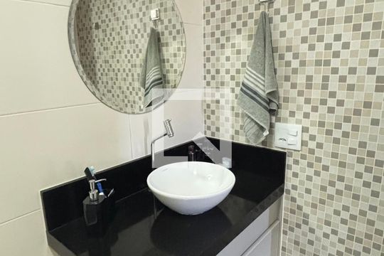 Banheiro da Suíte 2 de apartamento à venda com 3 quartos, 125m² em Campestre, Santo André