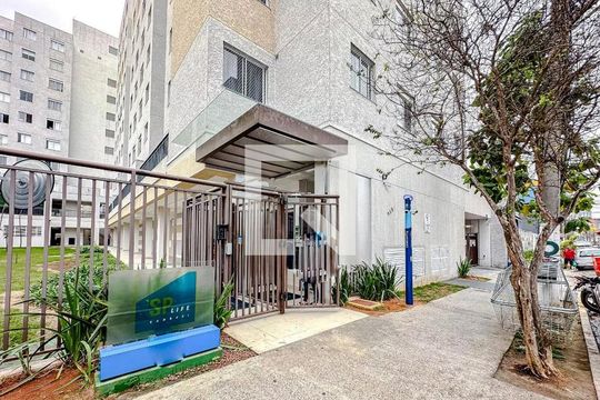 Fachada de apartamento para alugar com 2 quartos, 35m² em Cambuci, São Paulo