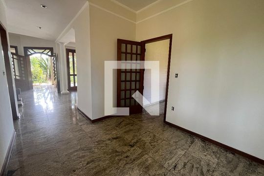Sala 2 de casa de condomínio para alugar com 4 quartos, 600m² em Dois Córregos , Valinhos