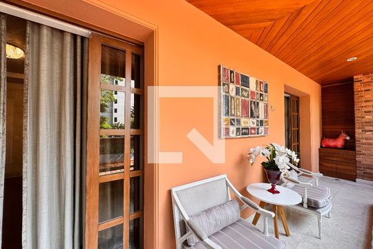 Sacada de apartamento para alugar com 6 quartos, 492m² em Vila Bastos, Santo André