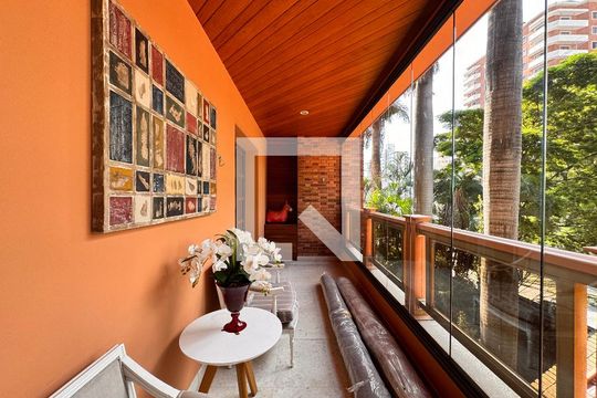 Sacada de apartamento para alugar com 6 quartos, 492m² em Vila Bastos, Santo André