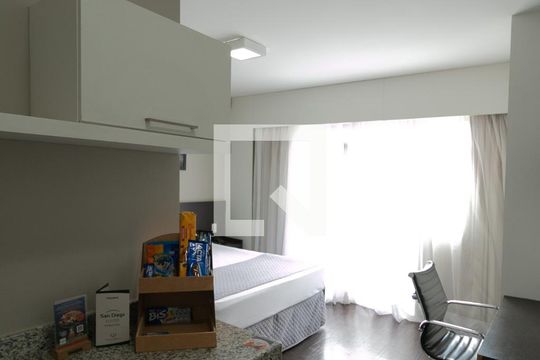 Cozinha de apartamento para alugar com 1 quarto, 24m² em Pampulha, Belo Horizonte