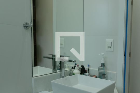 Banheiro da Suíte de apartamento à venda com 3 quartos, 146m² em Itapoã, Belo Horizonte