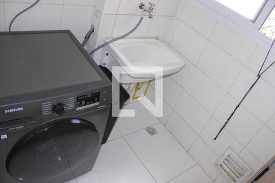 Lavanderia de apartamento à venda com 3 quartos, 64m² em Ponte Grande, Guarulhos