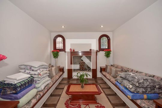 Lareira de casa para alugar com 4 quartos, 600m² em Jardim Leonor, São Paulo