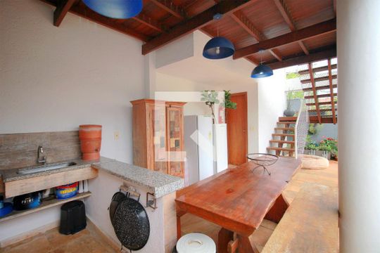 Varanda Gourmet de casa à venda com 5 quartos, 400m² em Santa Lúcia, Belo Horizonte