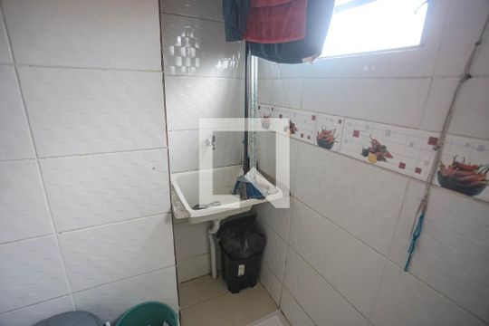 Cozinha de apartamento à venda com 2 quartos, 52m² em Camargos, Belo Horizonte