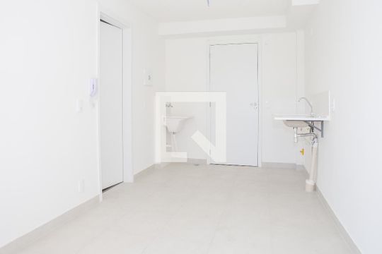 Sala de apartamento à venda com 1 quarto, 27m² em Parque Industrial Tomas Edson, São Paulo