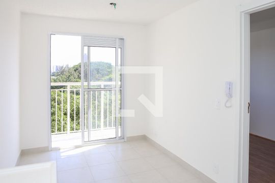 Sala de apartamento à venda com 1 quarto, 27m² em Parque Industrial Tomas Edson, São Paulo