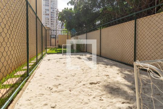 Área comum - Futebol de Areia de apartamento para alugar com 2 quartos, 34m² em Parque Industrial Tomas Edson, São Paulo