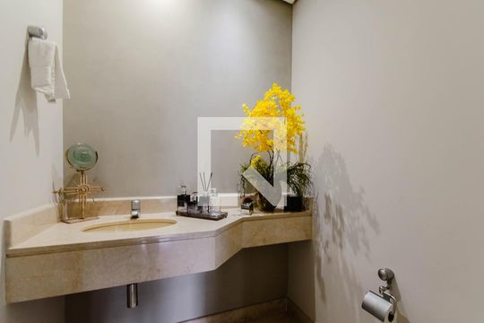 Lavabo da sala de apartamento à venda com 4 quartos, 245m² em Vila Mariana, São Paulo