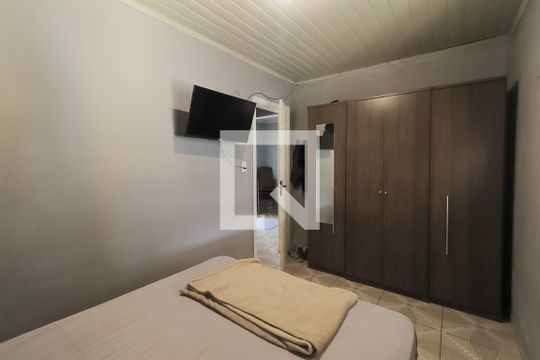Quarto 2 de casa para alugar com 2 quartos, 70m² em Santos Dumont, São Leopoldo