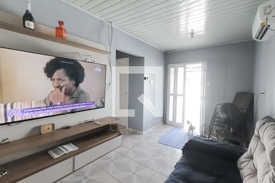 Sala de casa para alugar com 2 quartos, 70m² em Santos Dumont, São Leopoldo