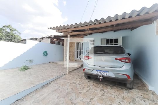 Garagem de casa para alugar com 2 quartos, 70m² em Santos Dumont, São Leopoldo