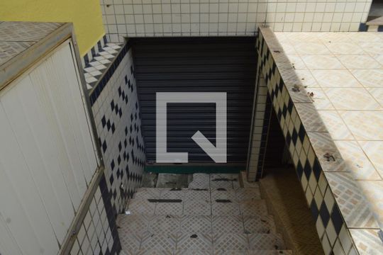Garagem de casa à venda com 3 quartos, 190m² em Liberdade, São Paulo