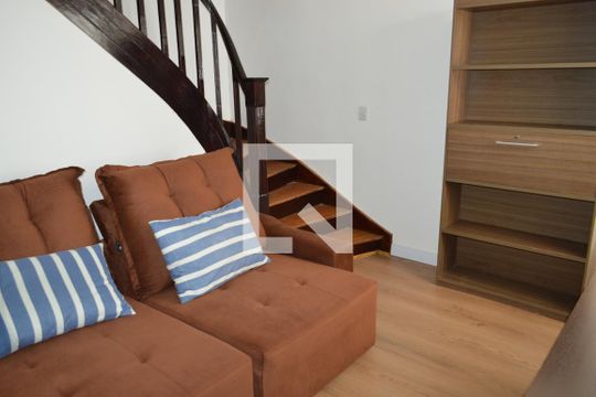 Sala de casa à venda com 3 quartos, 190m² em Liberdade, São Paulo