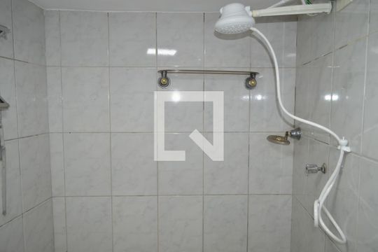 Banheiro de serviço de casa à venda com 3 quartos, 190m² em Liberdade, São Paulo