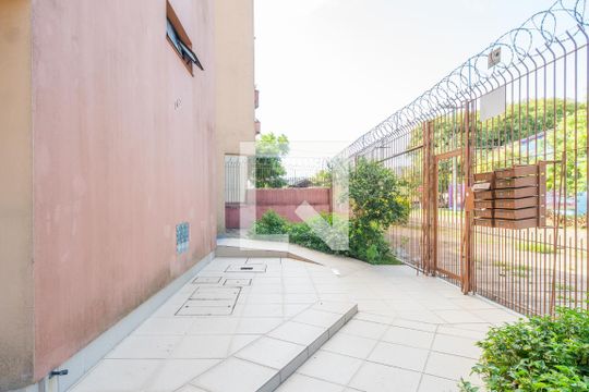 Área comum de apartamento para alugar com 1 quarto, 45m² em Vila Joao Pessoa, Porto Alegre