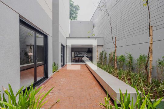 Churrasqueira de kitnet/studio para alugar com 1 quarto, 25m² em Pinheiros, São Paulo