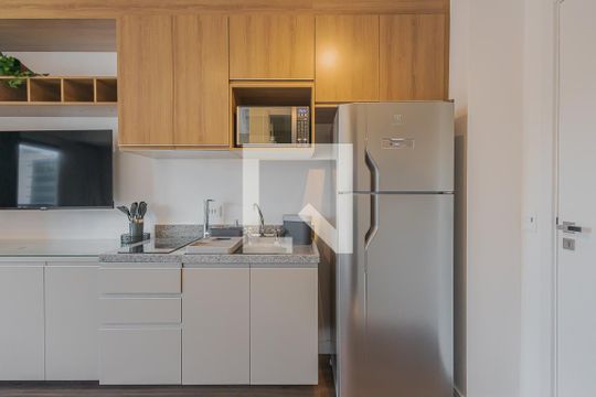 Cozinha de kitnet/studio para alugar com 1 quarto, 25m² em Pinheiros, São Paulo