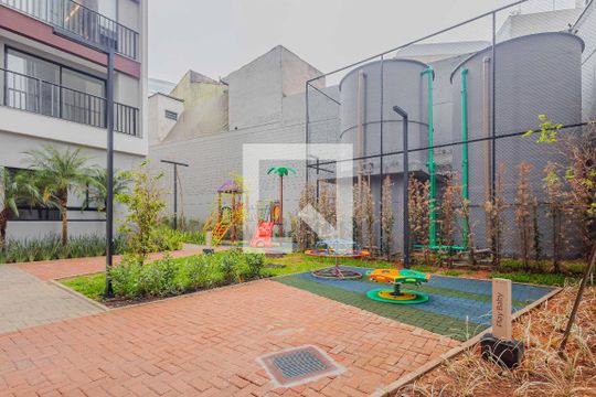 Playground de kitnet/studio para alugar com 1 quarto, 25m² em Pinheiros, São Paulo