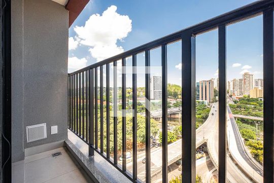 Studio - Varanda de kitnet/studio para alugar com 1 quarto, 24m² em Pinheiros, São Paulo