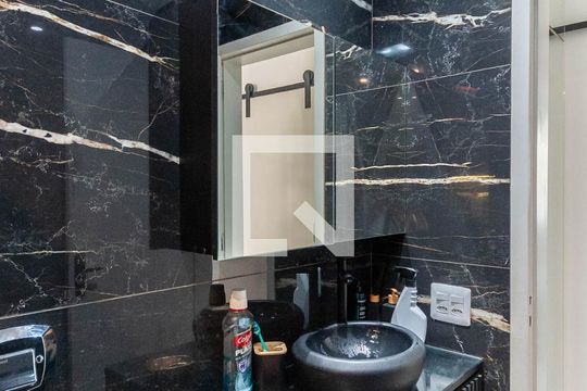 Banheiro de apartamento à venda com 1 quarto, 60m² em Engenho Novo, Rio de Janeiro