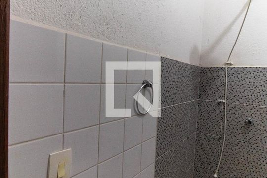 Banheiro da Suíte de casa para alugar com 3 quartos, 120m² em Santa Rosa, Niterói
