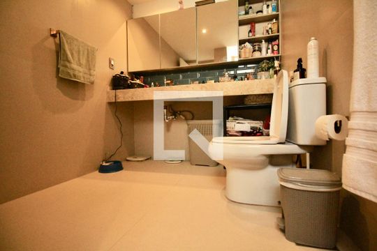 Banheiro da Suíte 1 de apartamento para alugar com 4 quartos, 384m² em Graça, Salvador