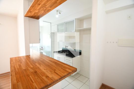 Cozinha de apartamento para alugar com 2 quartos, 57m² em Bonfim, Campinas