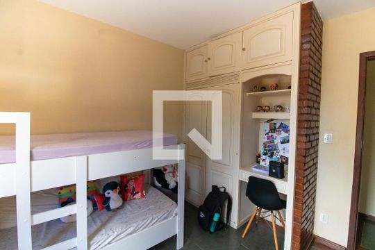 Quarto 2 de casa de condomínio à venda com 4 quartos, 310m² em Vila Progresso, Niterói