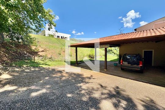 Quintal-Garagem de casa de condomínio para alugar com 4 quartos, 460m² em Ivoturucaia, Jundiaí