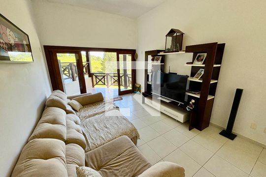 Sala de TV de casa de condomínio para alugar com 4 quartos, 460m² em Ivoturucaia, Jundiaí